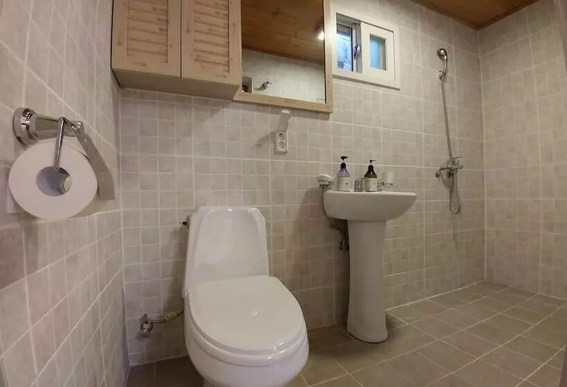 スタンダードトリプルルーム, Sophia Hanok Guesthouse