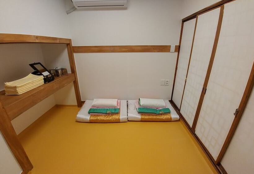 اتاق استاندارد, Sophia Hanok Guesthouse