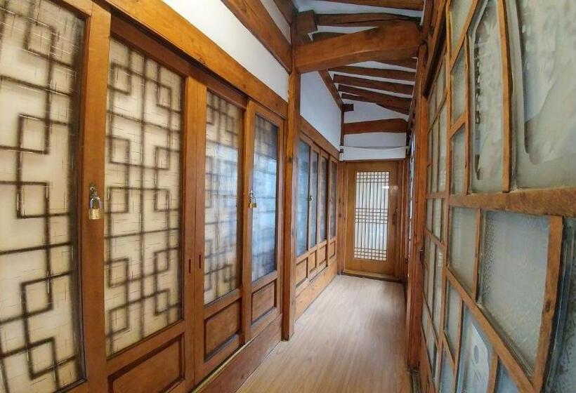 スタンダードトリプルルーム, Sophia Hanok Guesthouse