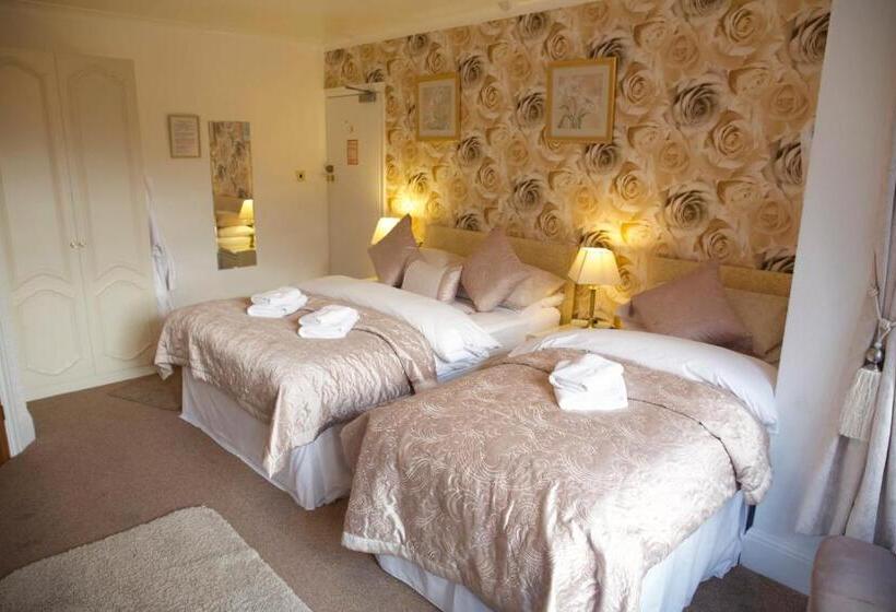 חדר משפחתי, Villa Marina