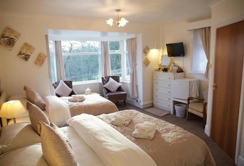 חדר משפחתי, Villa Marina