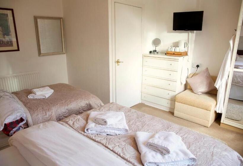 חדר משפחתי, Villa Marina