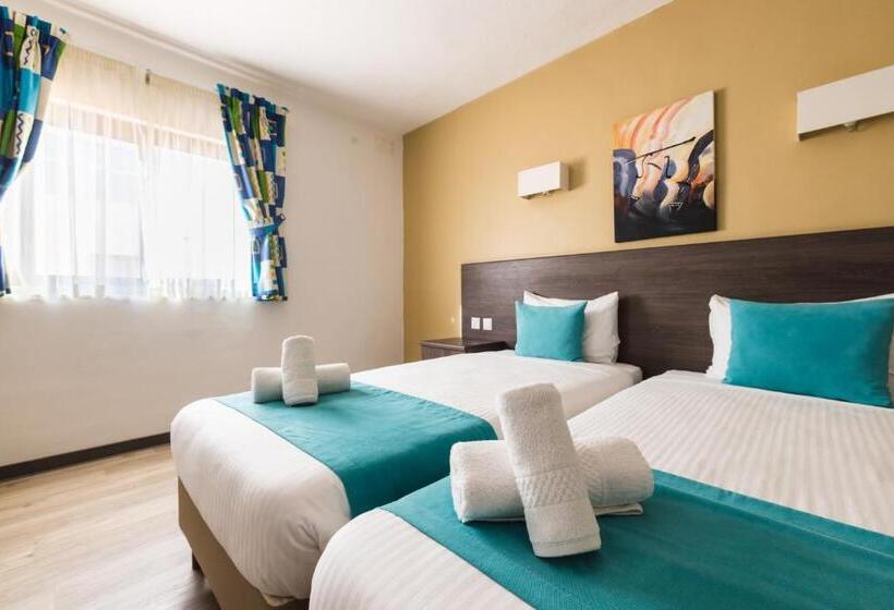 اتاق استاندارد سه نفره, Sunseeker Holiday Complex