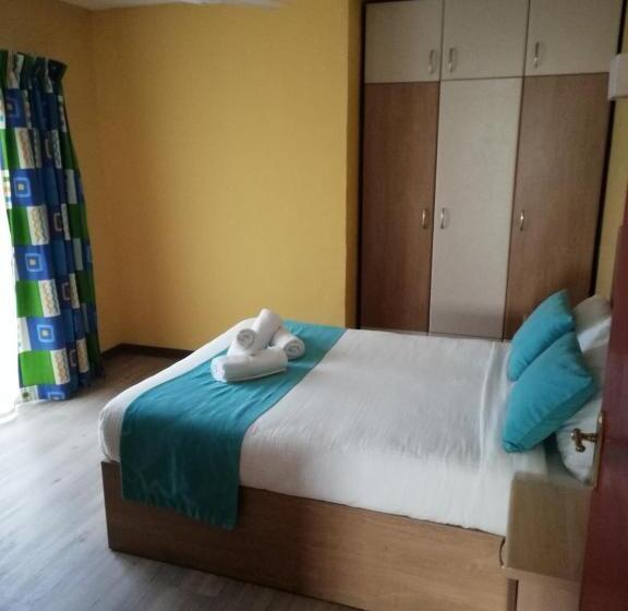 1 Bedroom Penthouse Apartment, Sunseeker Holiday Complex