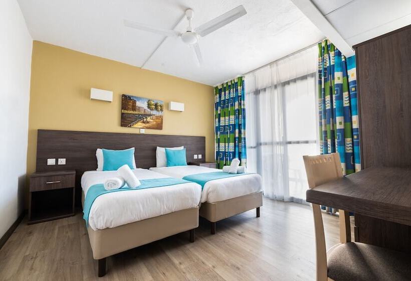 آپارتمان 3 خوابه, Sunseeker Holiday Complex