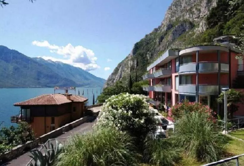 Classic Kolmen Hengen Huone, Surf Hotel Pier   Montagnoli Group