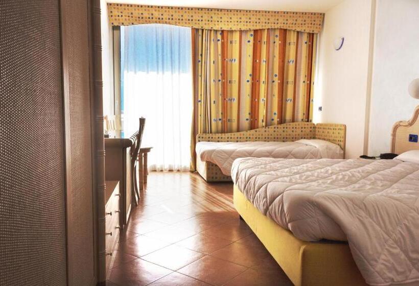 غرفة سوبيريور عائلية, Surf Hotel Pier   Montagnoli Group