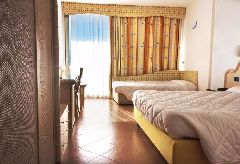 Superior-perhehuone, Surf Hotel Pier   Montagnoli Group