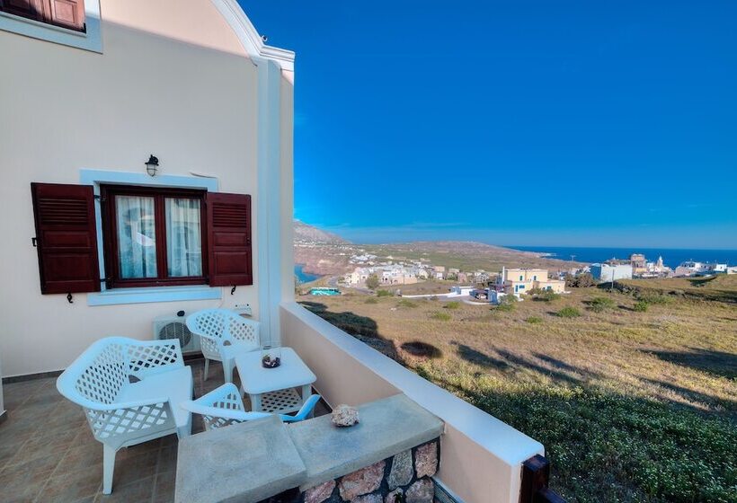 Standard Studio Side Sea View, Williams Houses