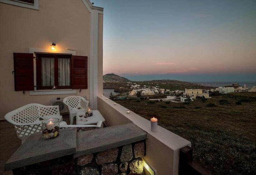 Standard Studio Side Sea View, Williams Houses