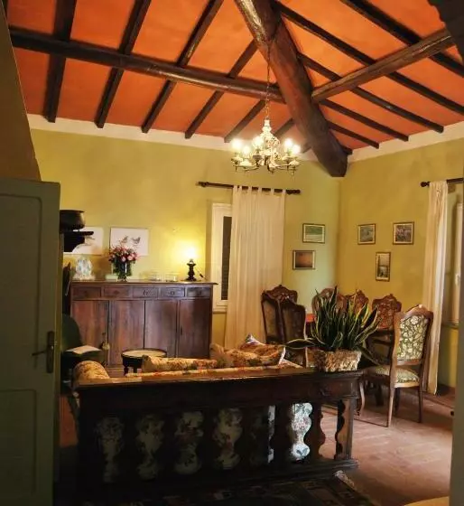 آپارتمان 4 خوابه, Agriturismi Farina
