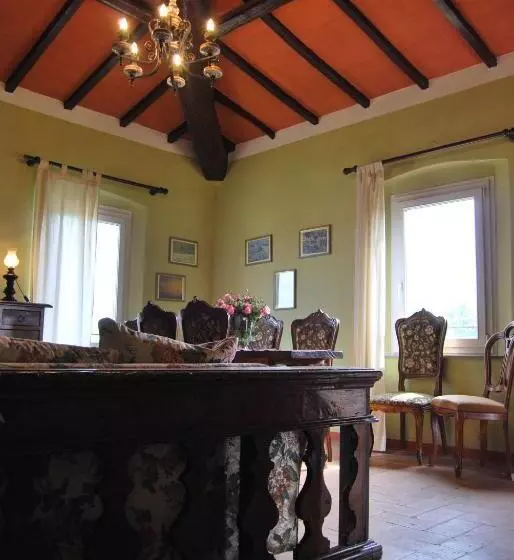 آپارتمان 4 خوابه, Agriturismi Farina