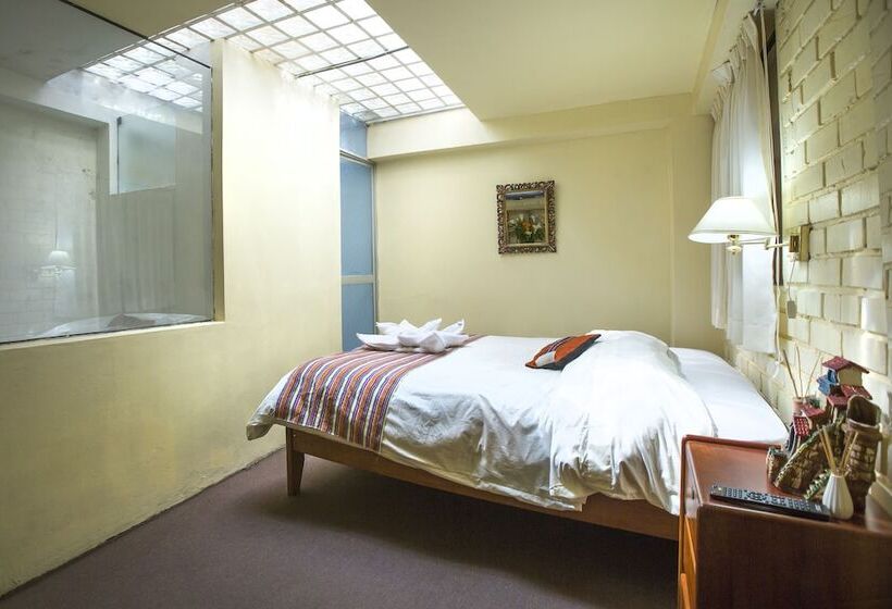 스탠다드 룸, Andean Dreams