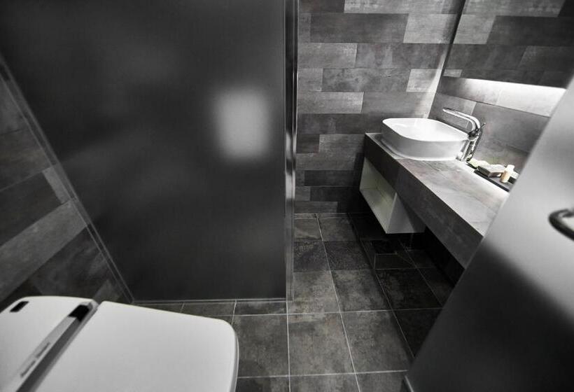 غرفة قياسية, Arban City