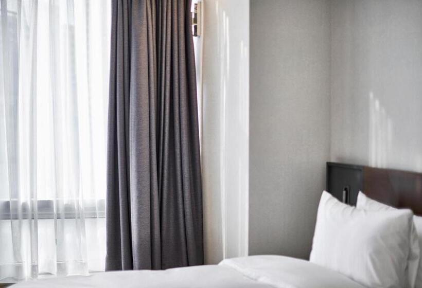 غرفة ديلوكس, Arban City