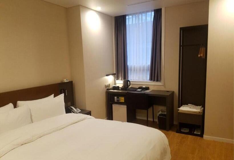 غرفة قياسية, Arban City