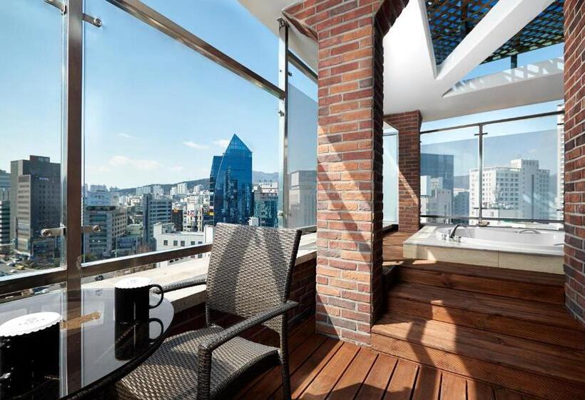 جناح رئاسى, Arban City