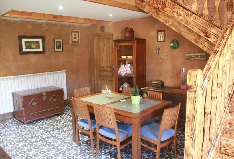 标准单人间, El Trasgu De Foncebadon