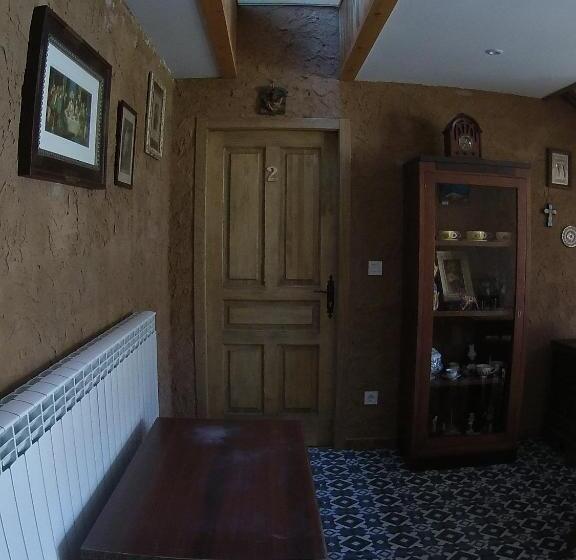 标准间, El Trasgu De Foncebadon