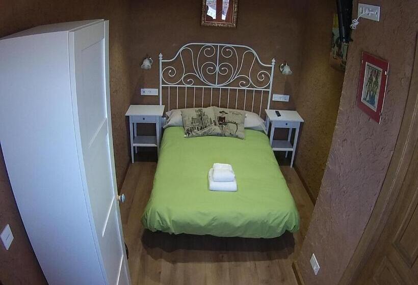 标准单人间, El Trasgu De Foncebadon