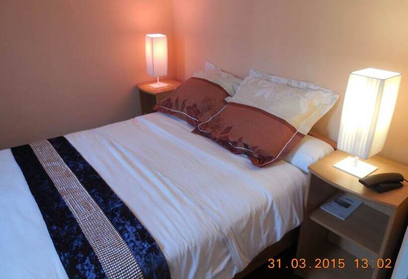 スタンダードルーム, Hôtel Le Petit Château Proche Parc Des Expositions Porte De Versailles