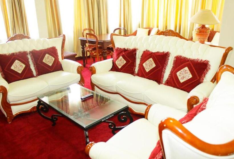 סוויטת סופריור, New Mwanza