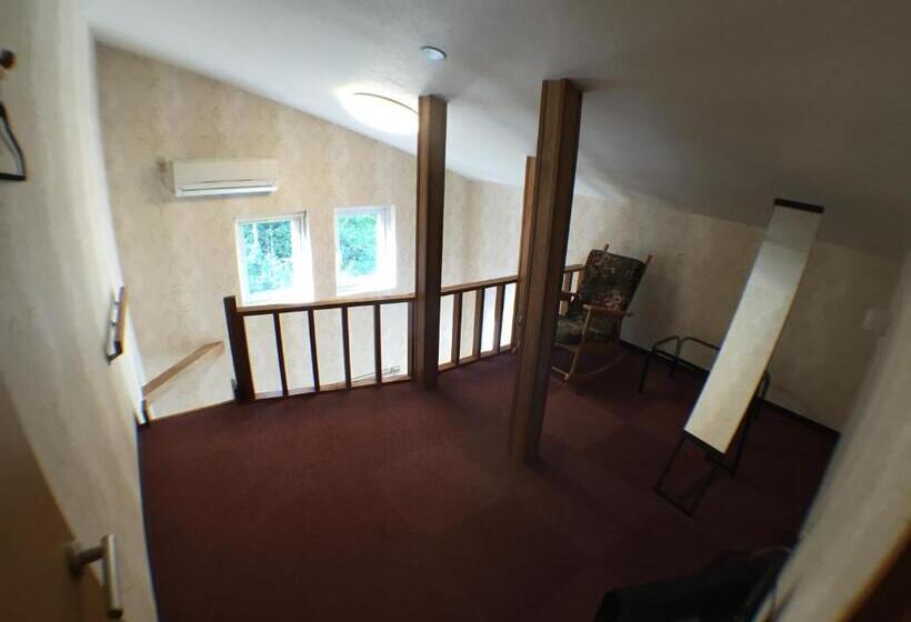 4인용 스탠다드 룸, Pension Fryingpan