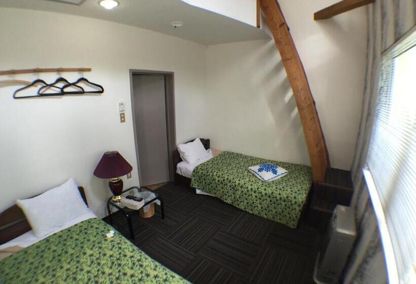 4인용 스탠다드 룸, Pension Fryingpan