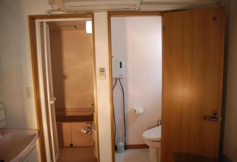 스탠다드 룸, Pension Fryingpan