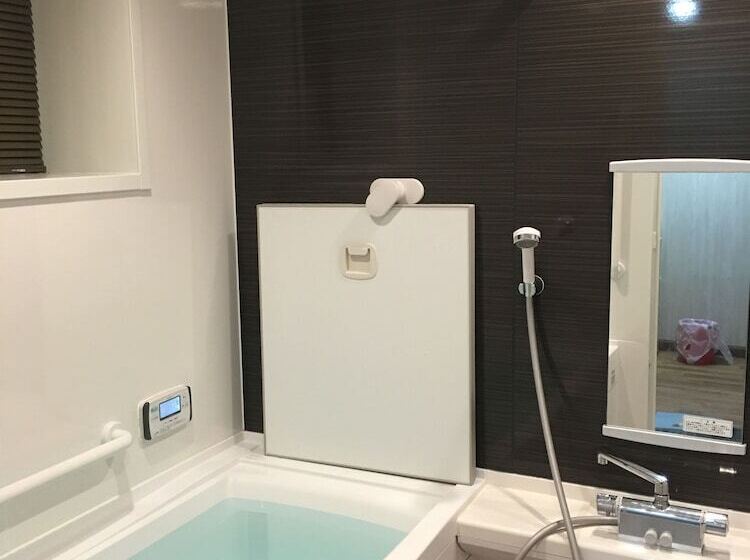 스탠다드 룸 공동 욕실, Pension Fryingpan