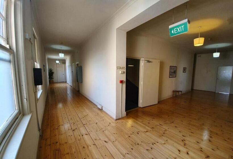 חדר סטנדרט לשלושה, Pier Hotel Port Lincoln