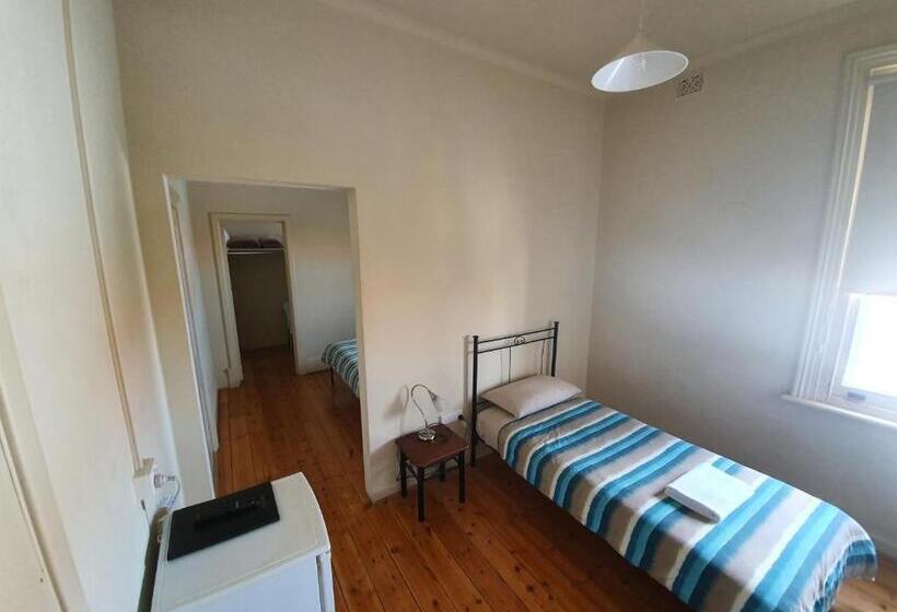 חדר סטנדרט לשלושה, Pier Hotel Port Lincoln