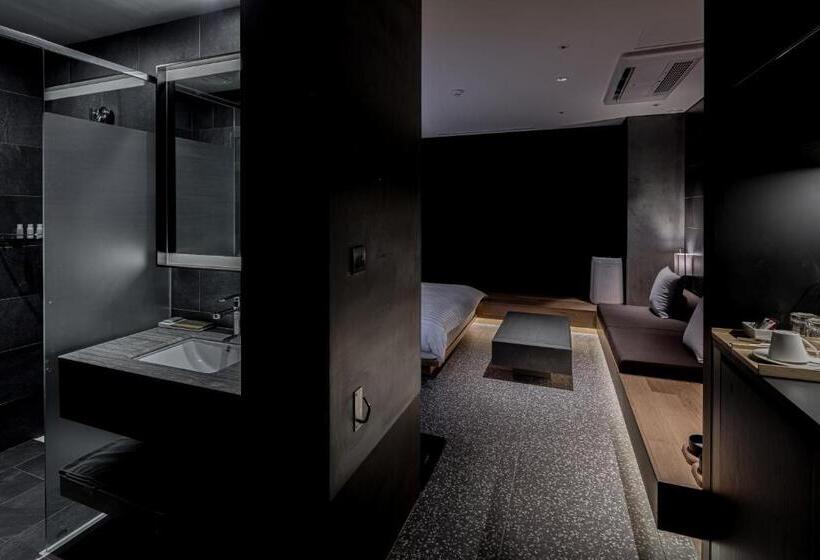 חדר משפחתי, Sono Calm Goyang