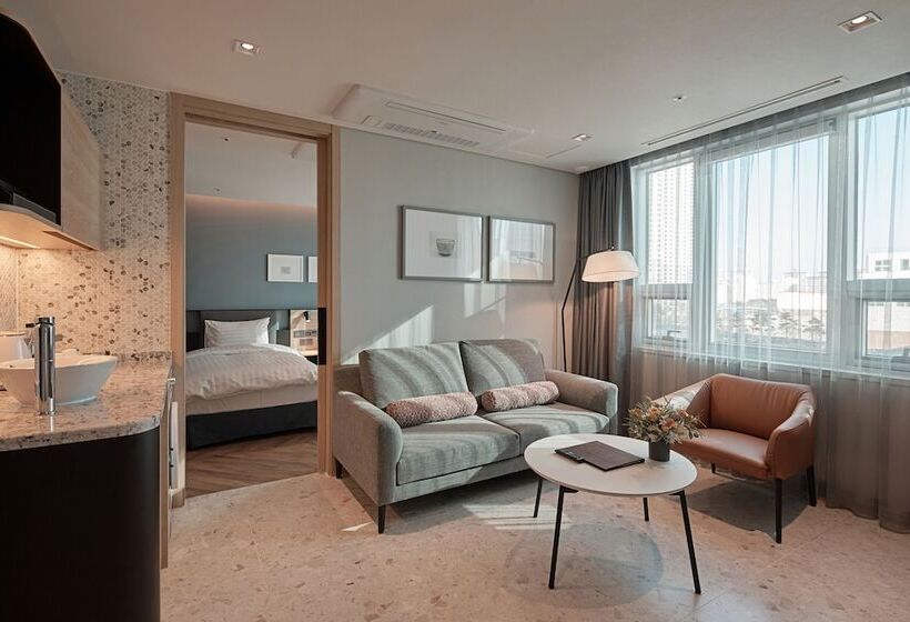 סוויטה, Sono Calm Goyang