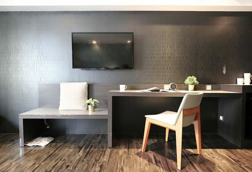 اتاق استاندارد چهار تخته, Talmud Hotel Yizhong
