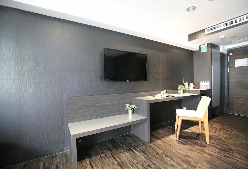 اتاق استاندارد چهار تخته, Talmud Hotel Yizhong