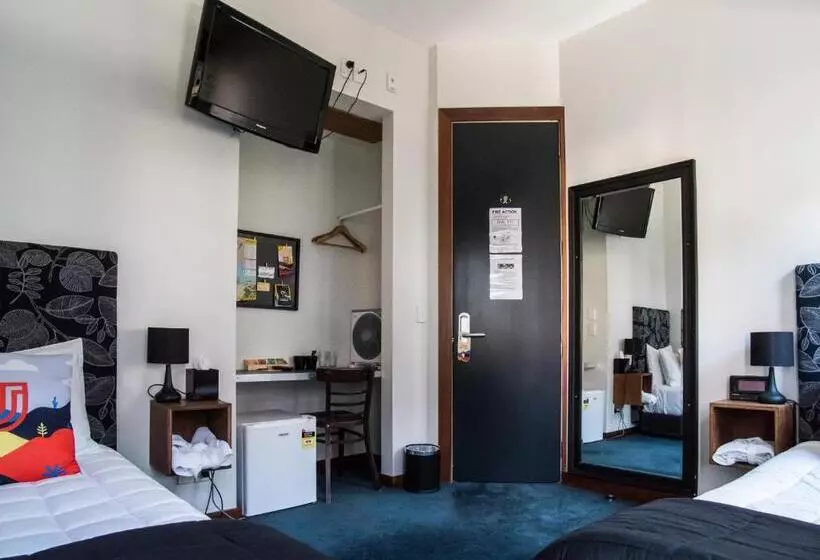 Standard Room Shared Bathroom