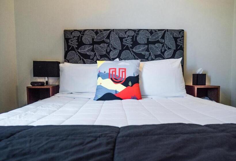 スタンダードスタジオ, U Boutique