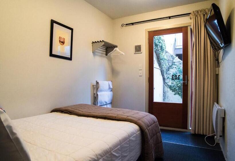 ベーシックワンルーム, U Boutique