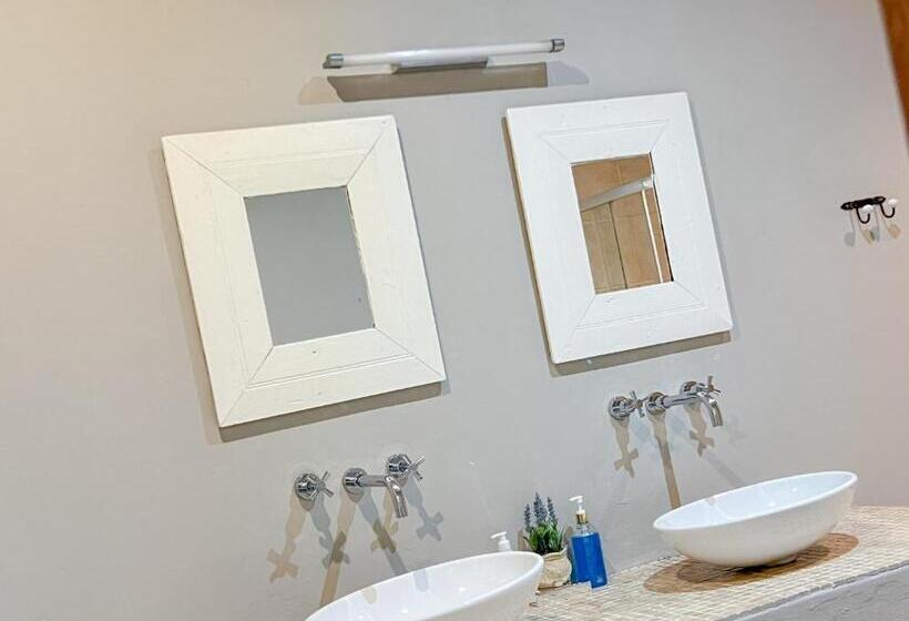 スタンダードルーム, Amoris Guesthouse In Waterkloof Ridge