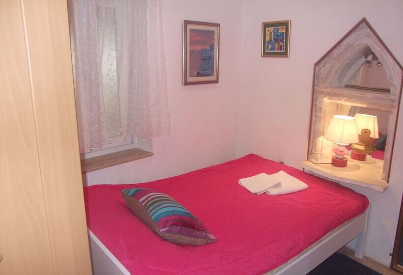 סטודיו סטנדרט עם מרפסת, Apartments Abjanic