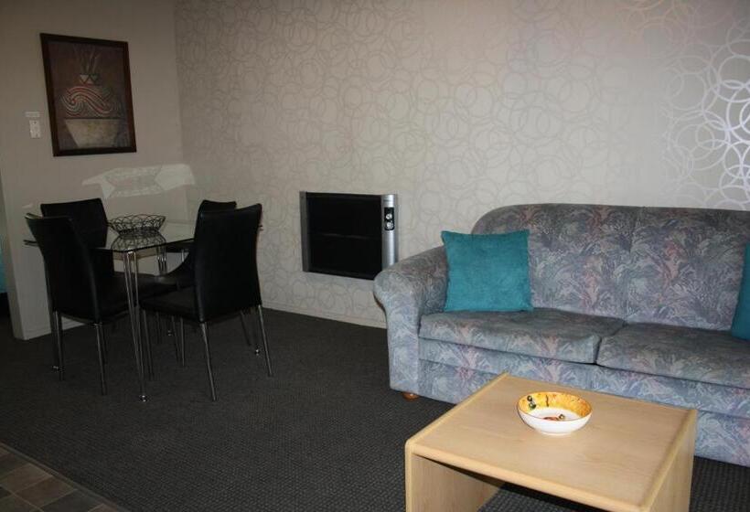 家庭公寓, Ashbury Park Motel