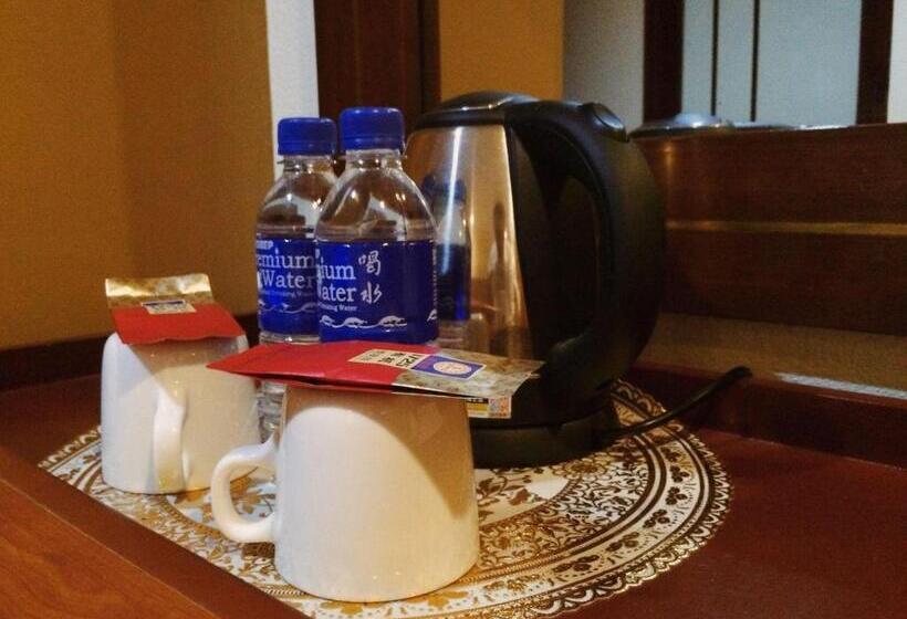 חדר סטנדרט לשלושה, Chinatown Lai Lai Hotel Inc