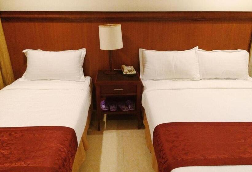 חדר סטנדרט לשלושה, Chinatown Lai Lai Hotel Inc