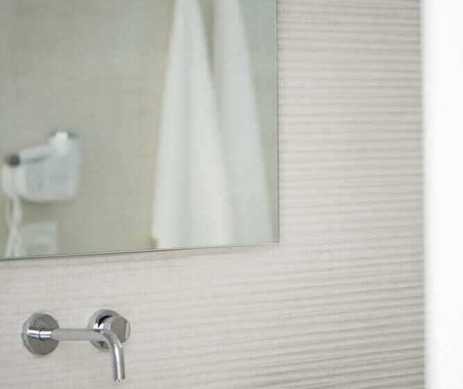 سوییت با چشمانداز دریا, Ci.co