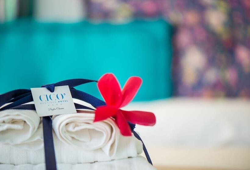 سوییت با چشمانداز دریا, Ci.co