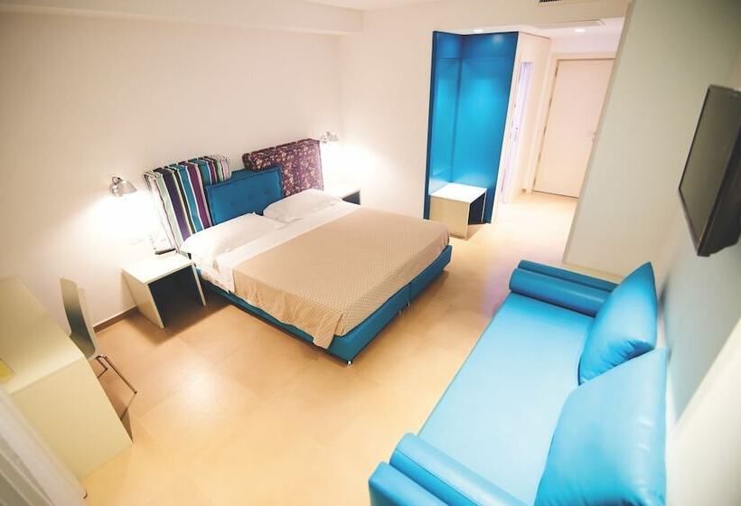 اتاق سوپریور چهار تخته, Ci.co