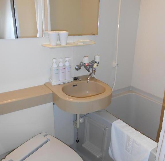 חדר סטנדרט יחיד, Terminal Art Inn