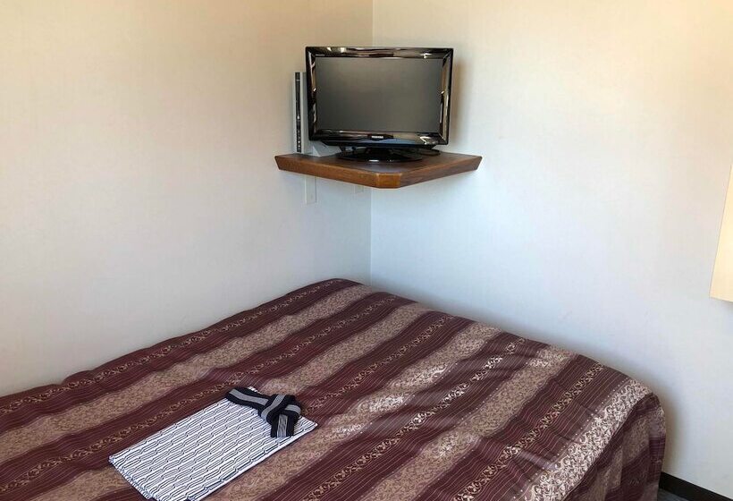 חדר סטנדרט, Terminal Art Inn