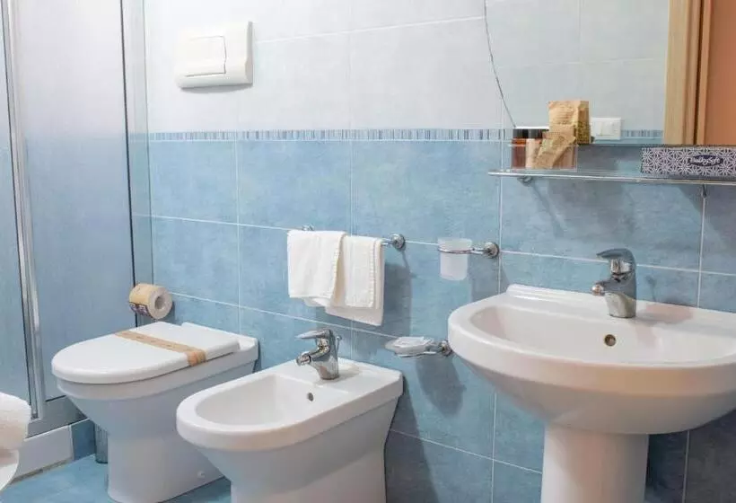 اتاق اکونومی, Porta Delle Botteghelle